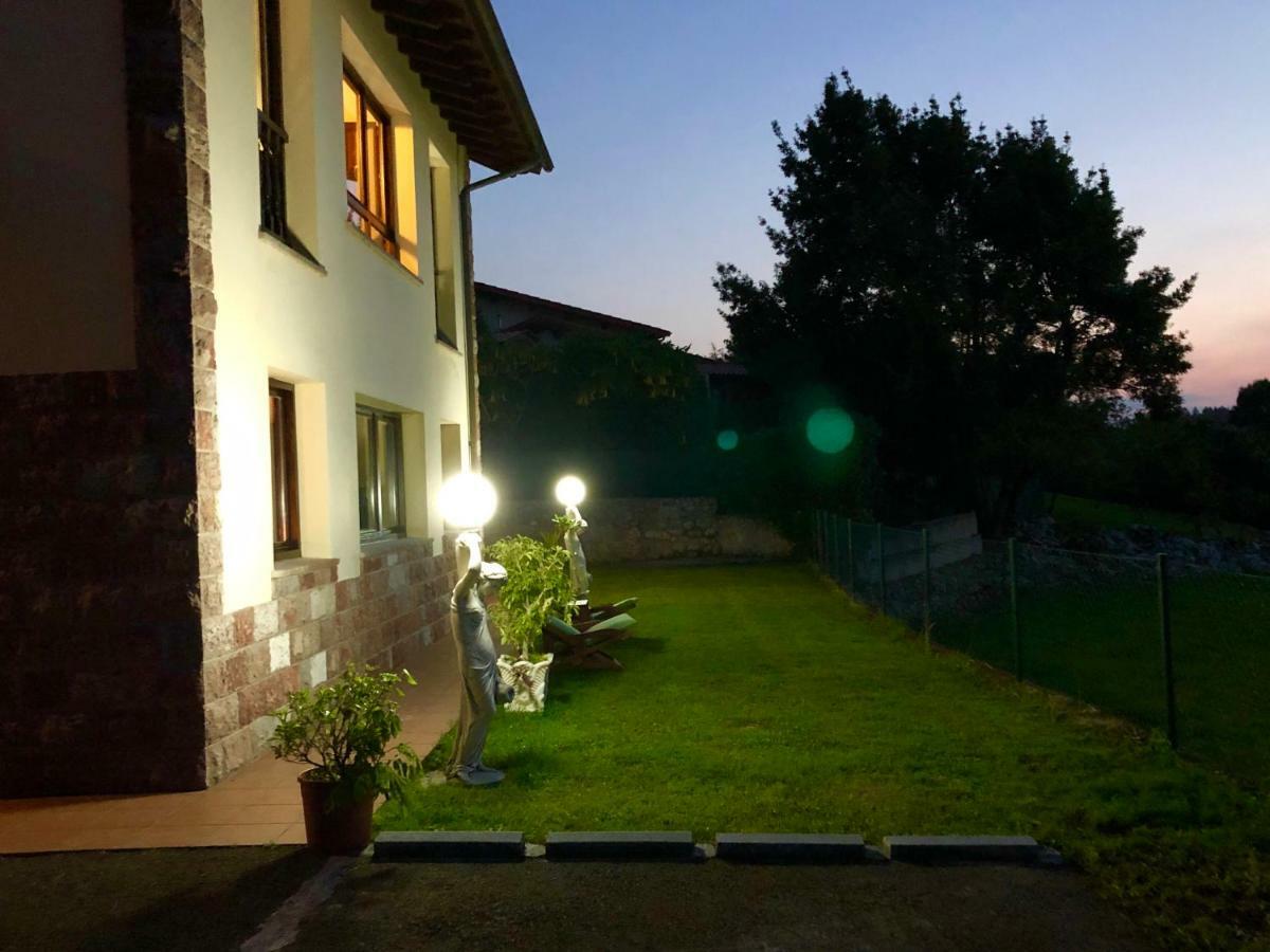 Casa Frente A Los Bufones De Pria Villa Llames de Pría Екстериор снимка